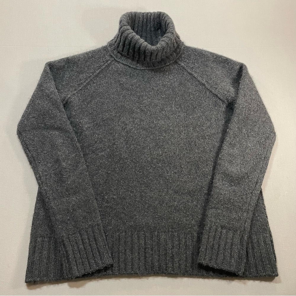 Brazeau Tricot SOFTEST CASHMERE Turtleneck Raglan Sleeve Sweater - Womens Small